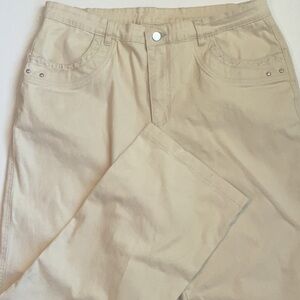 😊 NWOT Embelished Pants